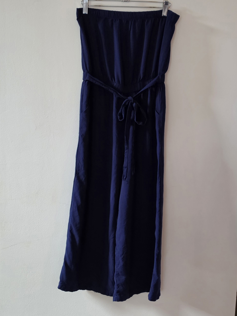 shosho Navy Blue Strapless Capri Jumpsuit with Waist Tie